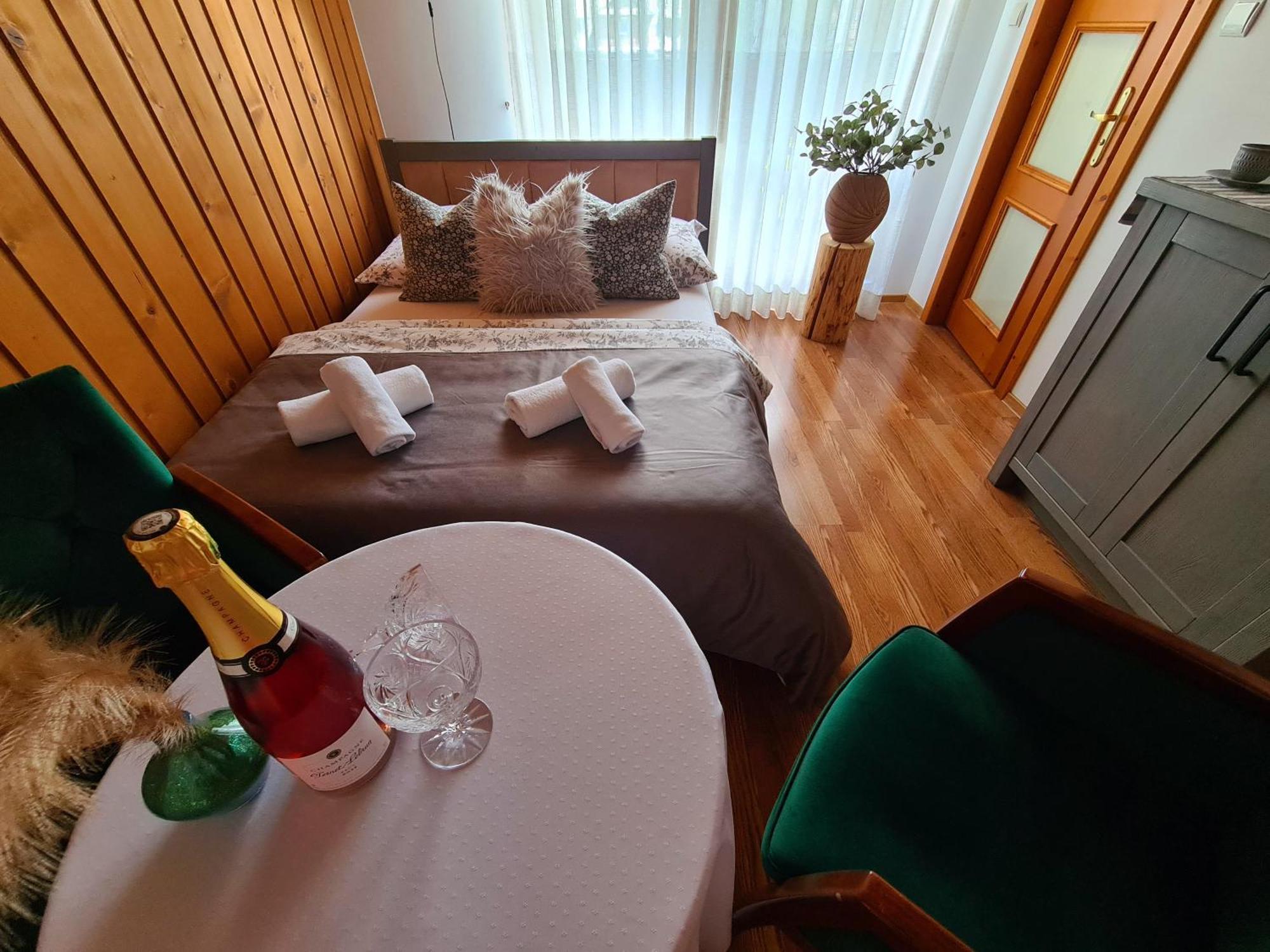 Willa Maly Dworek Zakopane Exteriör bild